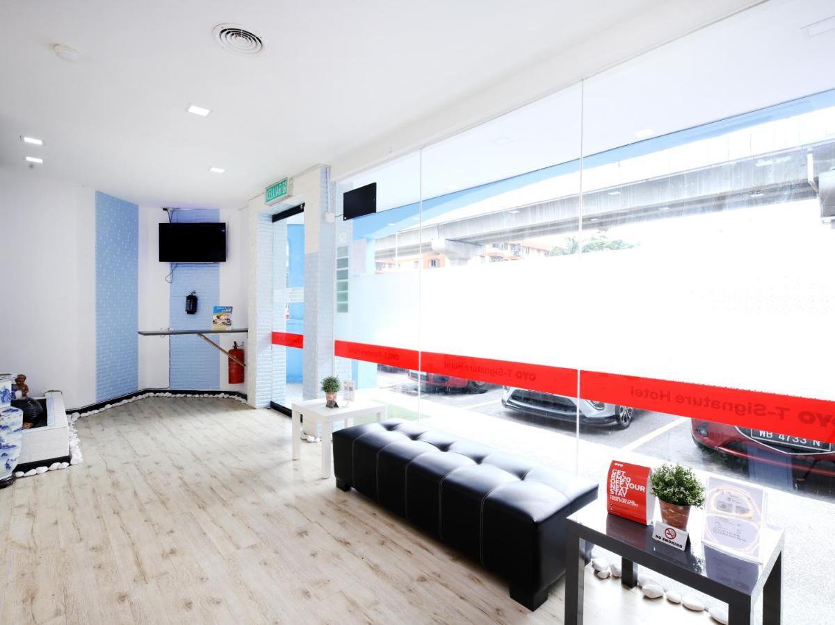 Oyo 43963 T Signature Hotel Petaling Jaya Bagian luar foto